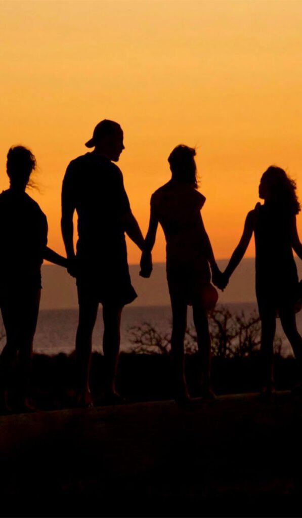 Image-Famille-durant-un-voyage-en-Inde-683x1024