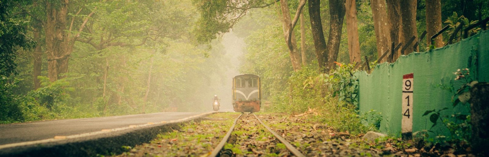 Darjeeling himalayan Railway